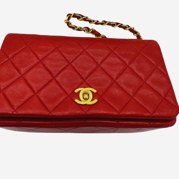 Vintage Red Chanel Lambskin Leather Small Single Flap with 24k gold-plated HW - Picture 2 of 15